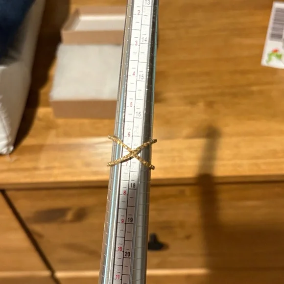 14k solid gold Gold Criss-Cross Ring - Picture 4 of 4